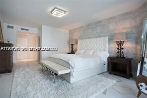 Building Photo - 17301 Biscayne Blvd