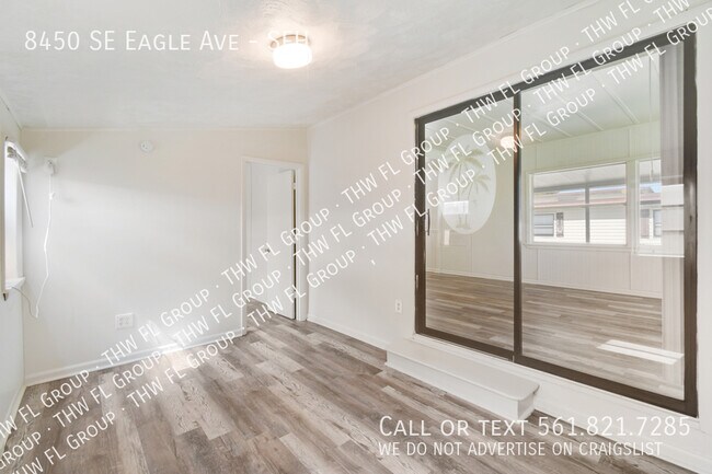 Building Photo - 8450 SE Eagle Ave