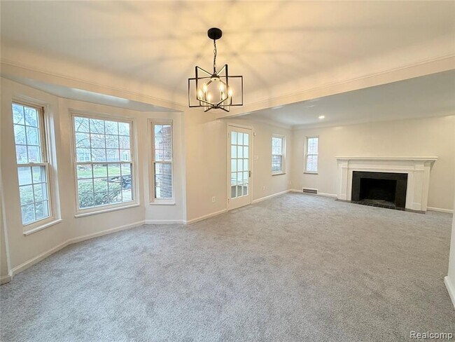 Building Photo - 9832 Balfour Rd