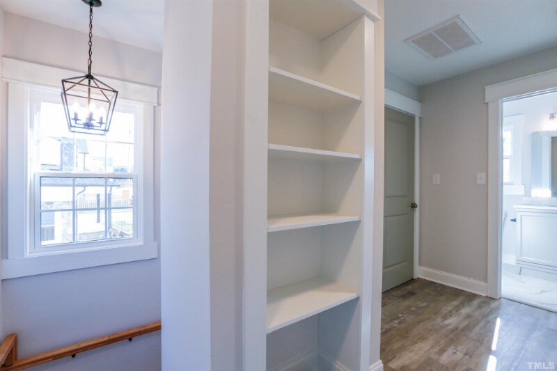 Building Photo - 413 Cecil St