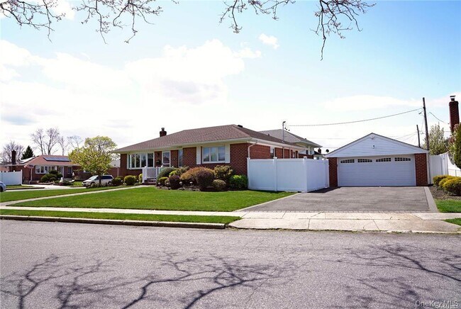 Building Photo - 3918 Berger Ave