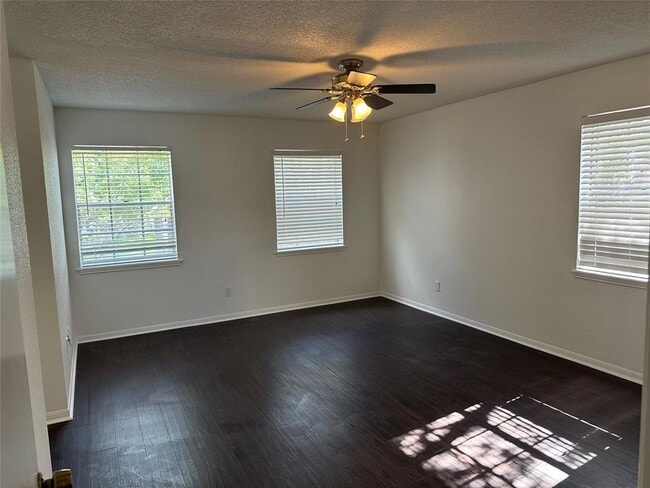Building Photo - 14401 Misty Meadow Ln