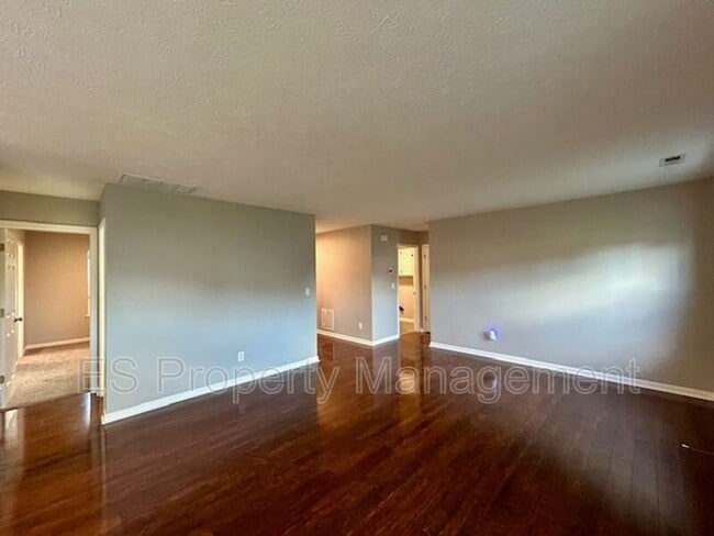 Building Photo - 6021 Morning Dove Dr