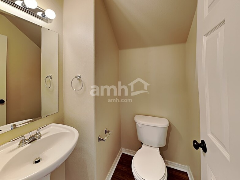 Building Photo - 1257 N Forty Niner Ave