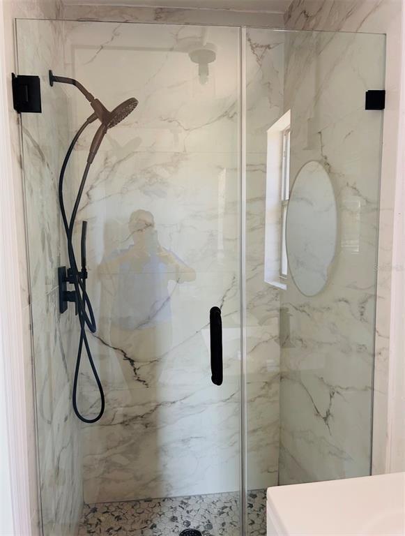 Building Photo - 2214 Ave B SW