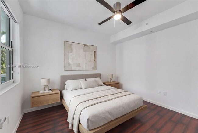 Building Photo - 7914 Harbor Island Dr