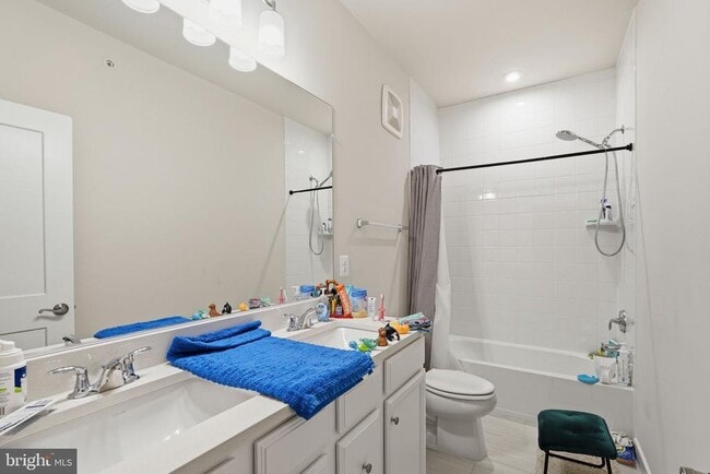 Building Photo - 20354 Newfoundland Sq