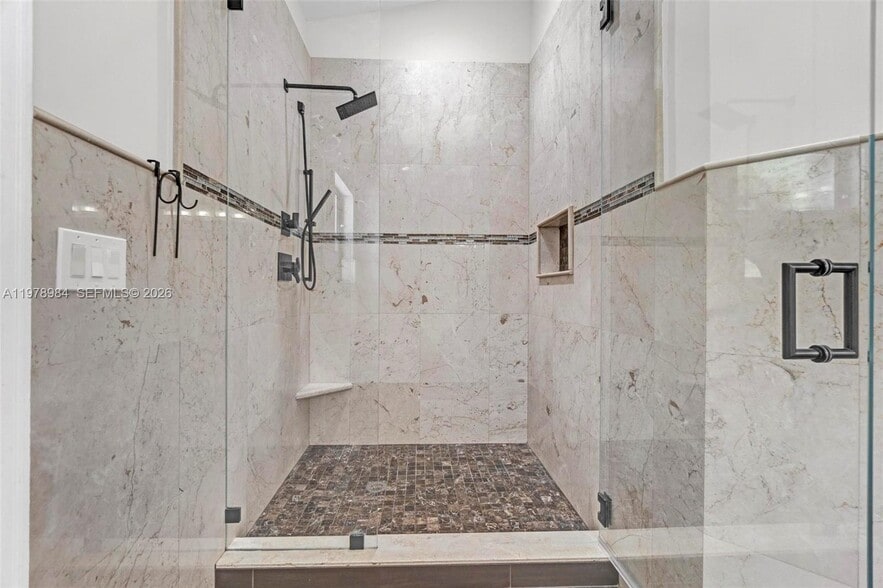 Building Photo - 5621 Carriage Ln