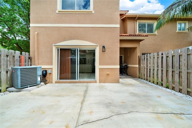 Building Photo - 21422 SW 85th Psge