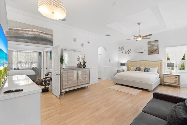 Building Photo - 16601 SW 87th Ct