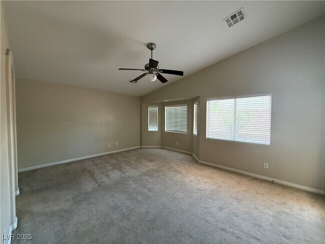 Building Photo - 6607 N Ruddock Dr