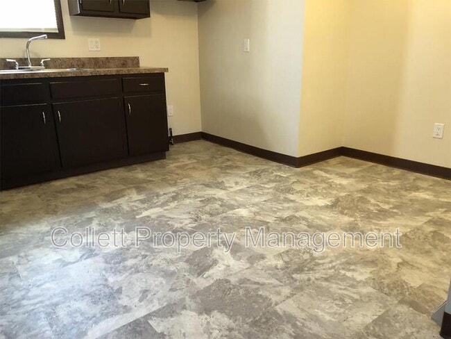 Building Photo - 6627 State Rd