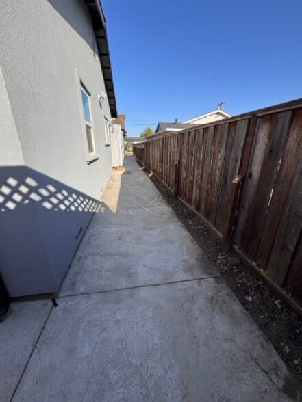 Building Photo - 4663 Deadwood Dr