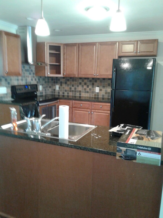 Kitchen - 1516 Thackery St