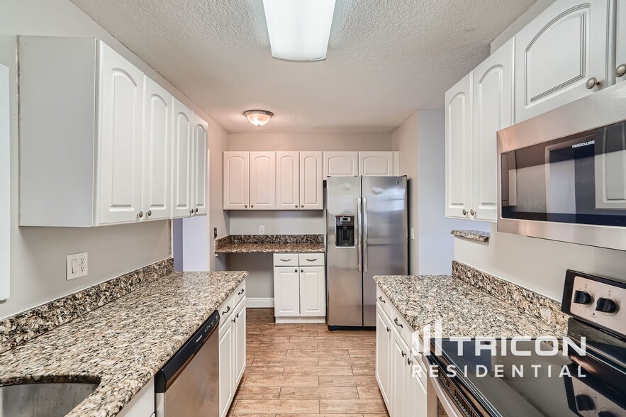 Building Photo - 322 Notre Dame Dr