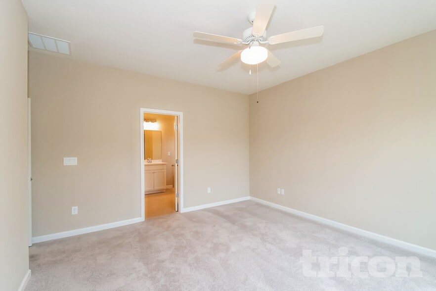 Building Photo - 10148 Pavnes Creek Dr