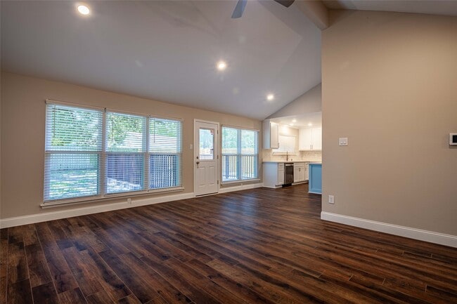 Building Photo - 21023 Ironcrest Ln