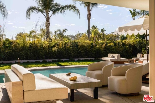 Building Photo - 1865 Loma Vista Dr