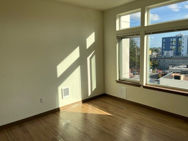 Interior Photo - Midtown Flats