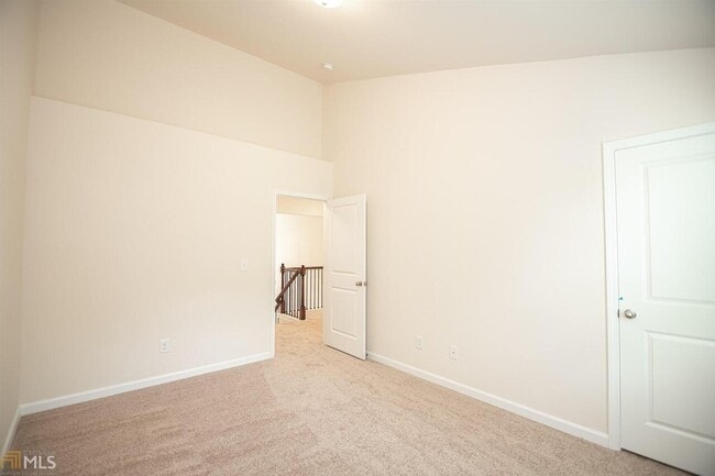 Building Photo - 6045 Williams Rd