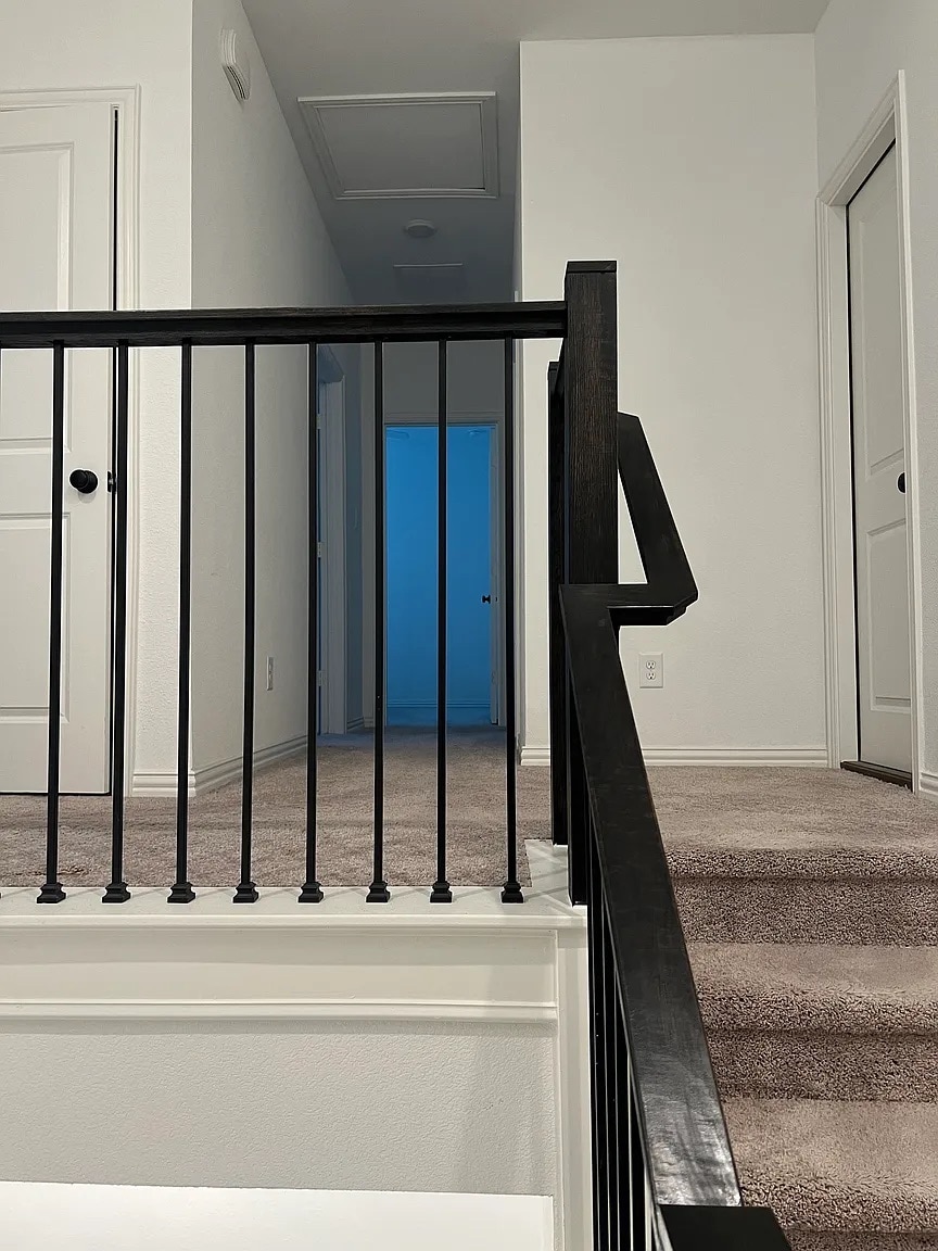 Building Photo - Room in House on Jones Dr