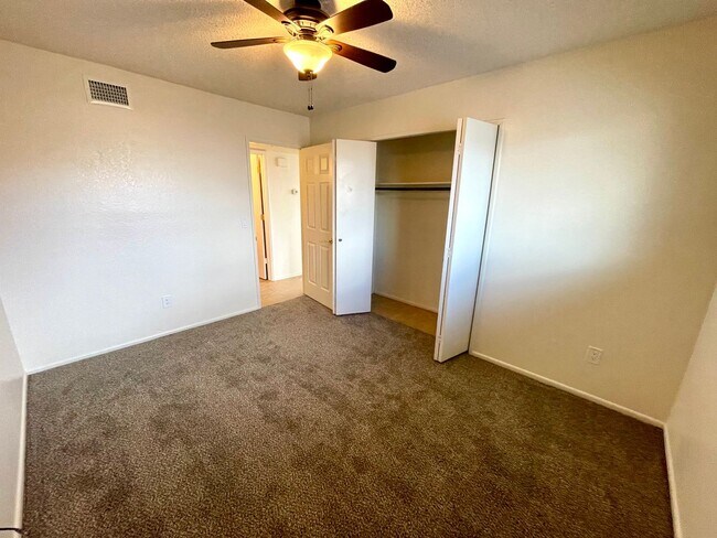 Building Photo - 2988 Cisco Dr S