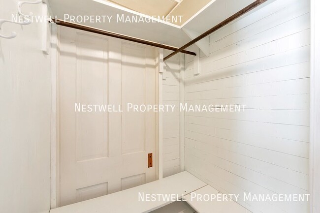 Building Photo - 1497 E 900 N