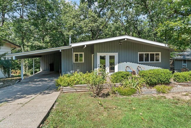 Primary Photo - 16 Duvall Ln