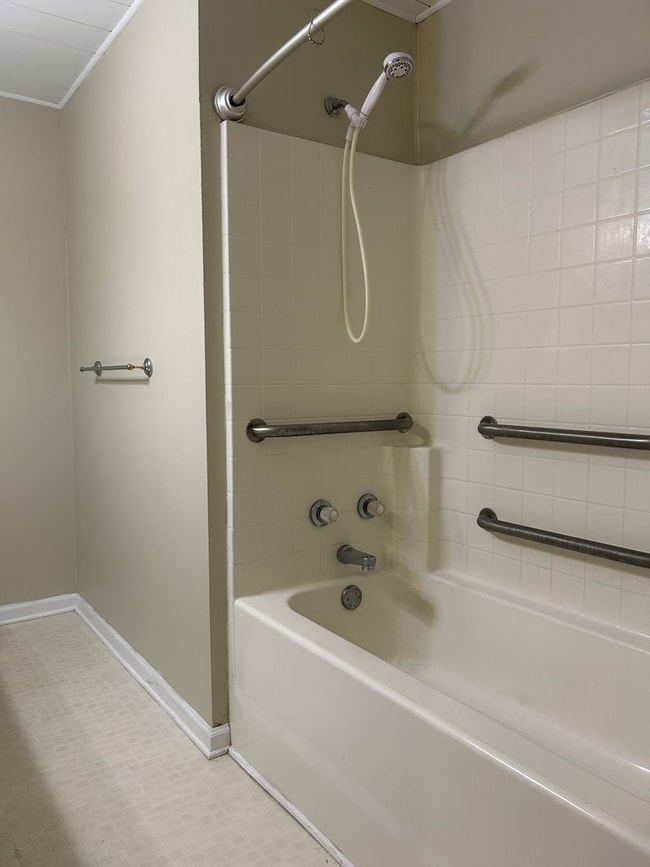 Building Photo - 403 Remington Ave