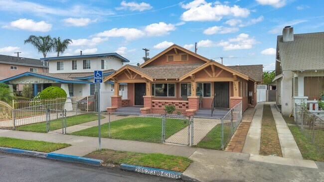 Building Photo - 3964 La Salle Ave