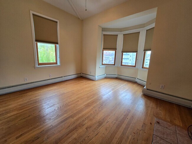 Building Photo - 313 N 34th St