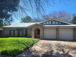 Building Photo - 1903 Standridge St