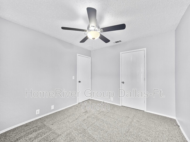 Building Photo - 117 Quail Run Dr
