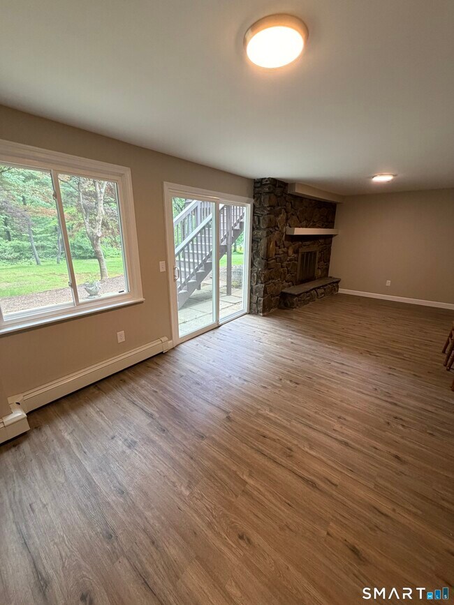 Building Photo - 60 Mohegan Trail