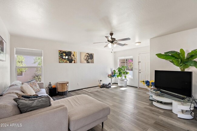 Building Photo - 12036 W Larkspur Rd