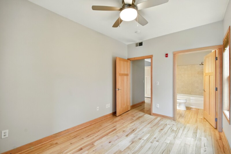 Building Photo - 2905 N Newhall St