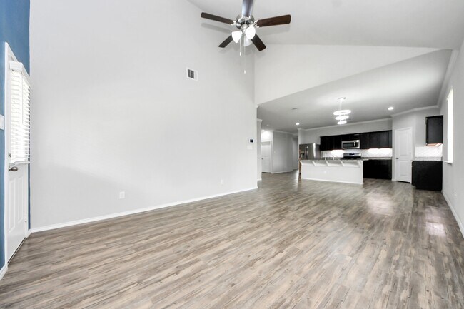 Building Photo - 7822 London Tower Ln