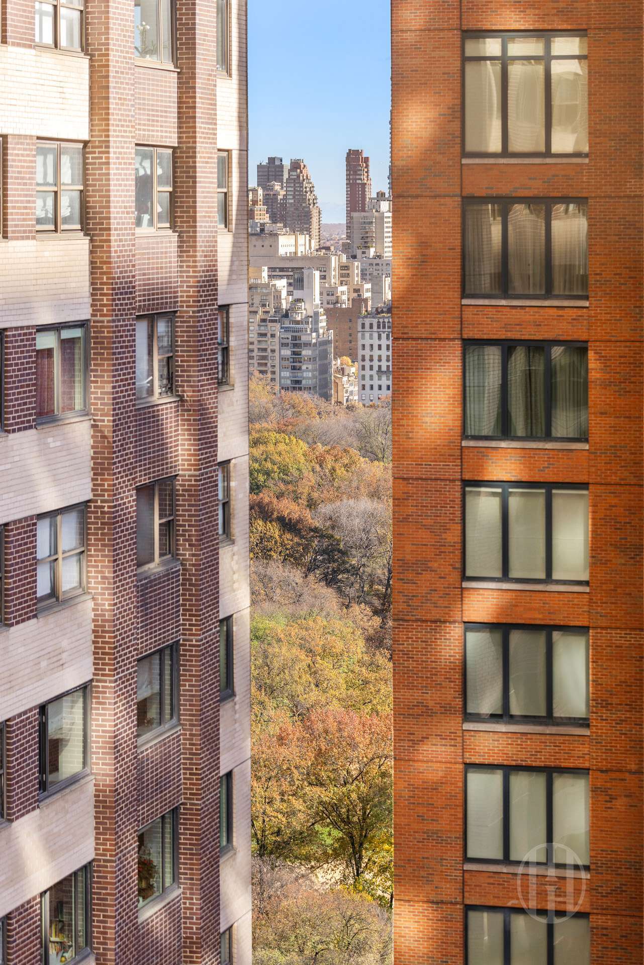 Building Photo - 20 W 64th St