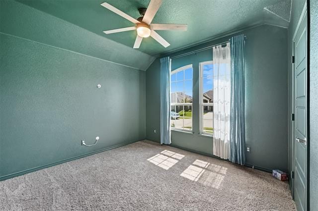 Building Photo - 3000 Llano Rd