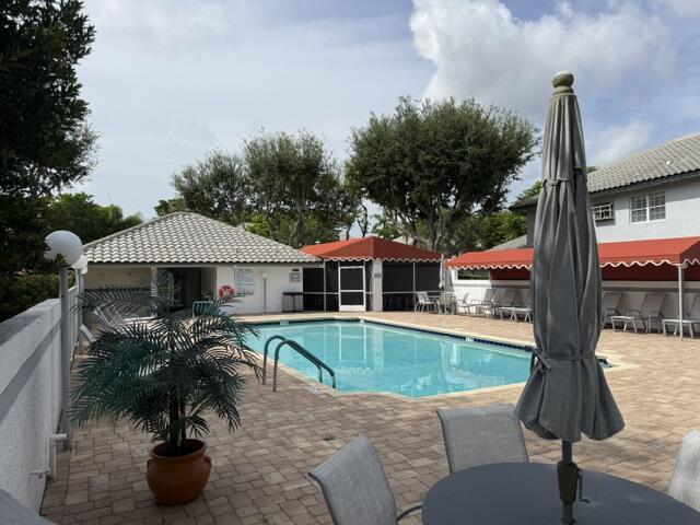 Building Photo - 11563 Briarwood Cir