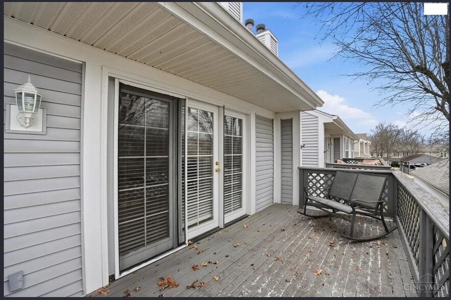 Building Photo - 3029 Stratford Ct