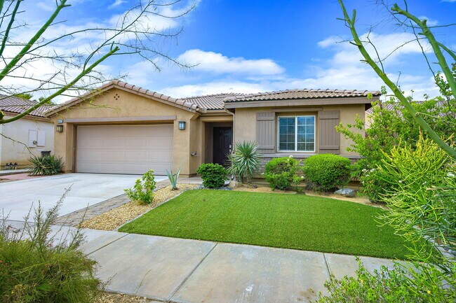 Building Photo - 84131 Azzura Way