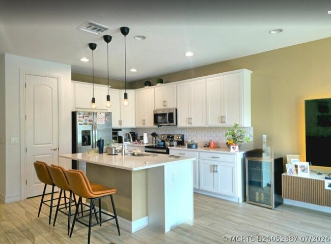 Building Photo - 10084 Brickhill Dr