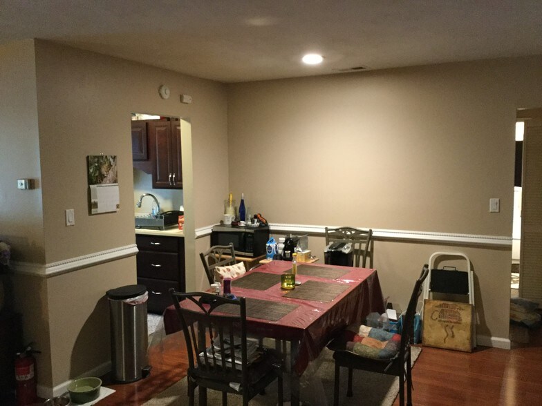 Dining room - 34 Navajo Ct