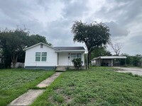 Building Photo - 3/1 Home Available for Immediate Move In!