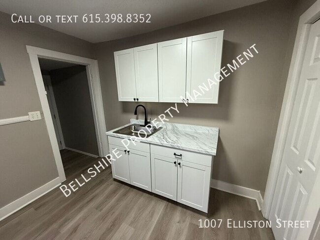 Building Photo - 1007 Elliston St