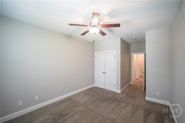 Building Photo - 160 Lake Lily Dr