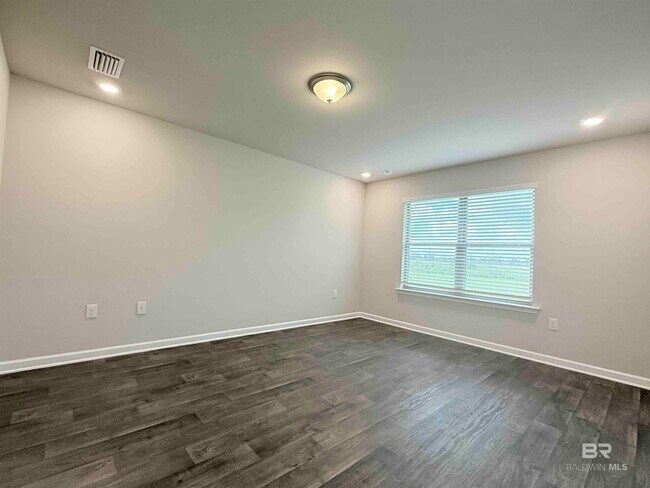 Building Photo - 23976 Songbird Dr