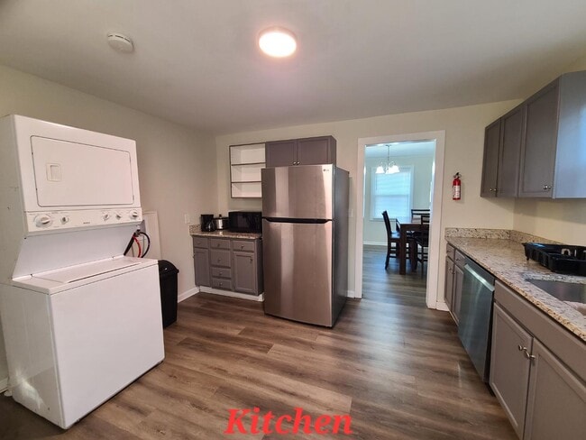 Building Photo - 1914 Dobbins Ave