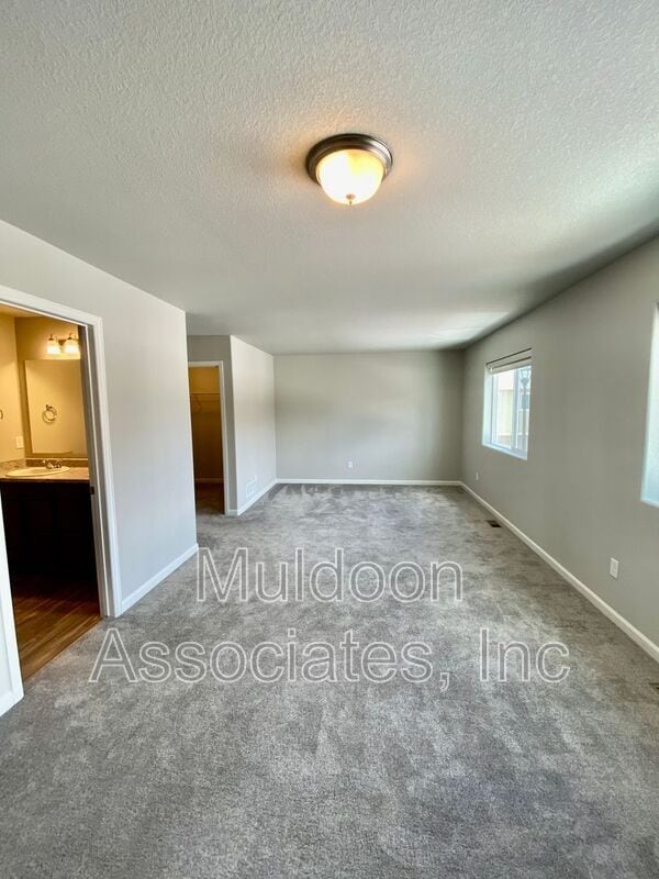 Building Photo - 4005 Tiberias Pt